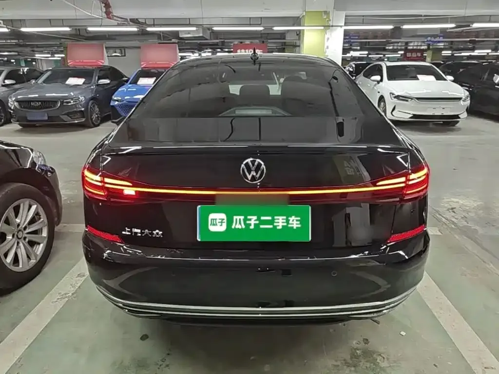 Volkswagen Passat — фото 6