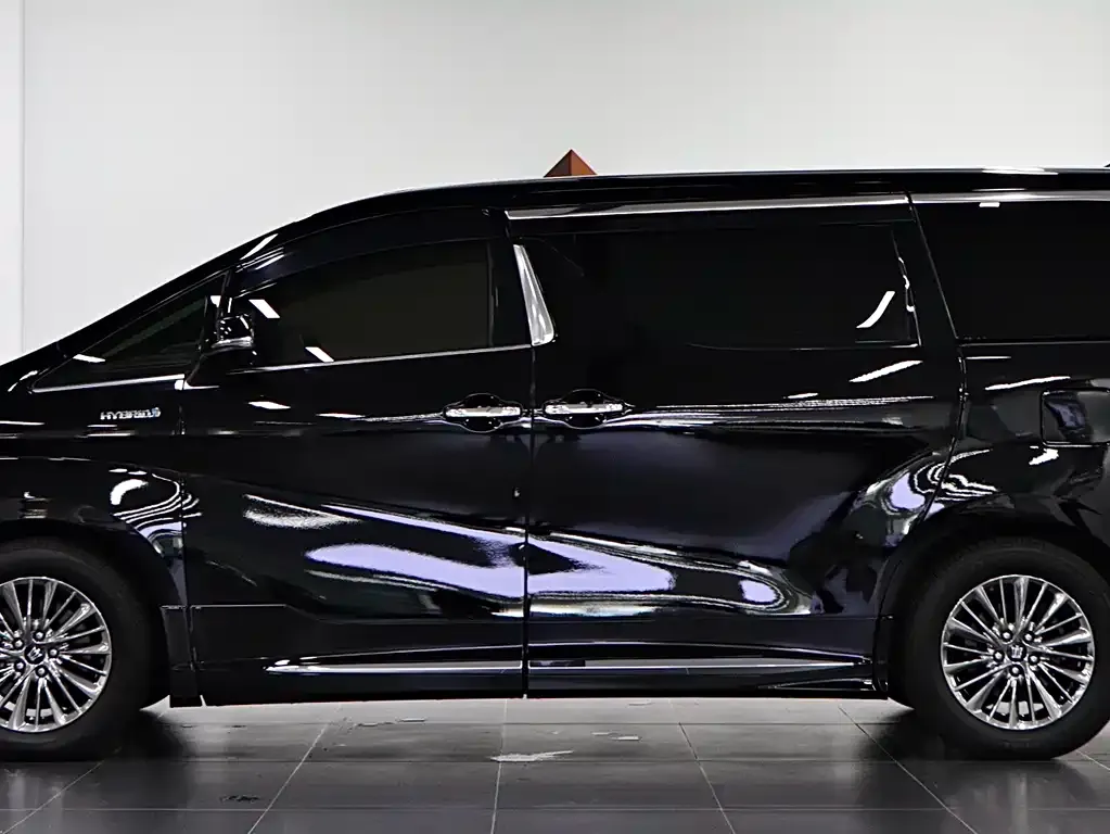 Toyota Vellfire — фото 6