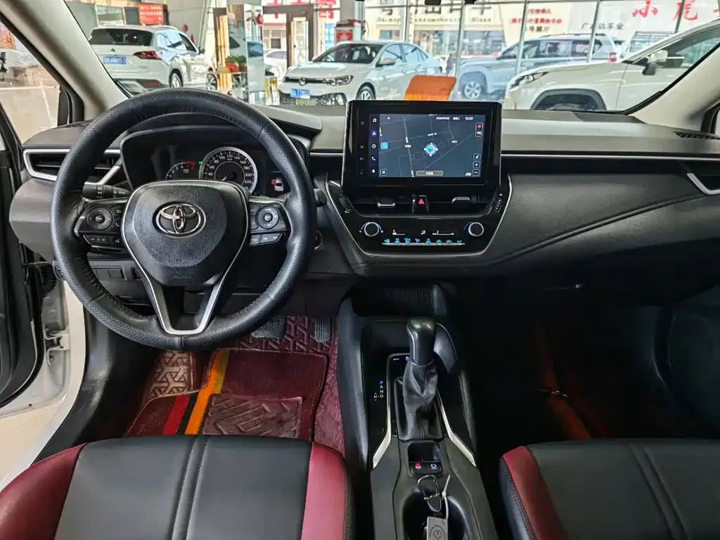 Toyota Corolla — фото 10