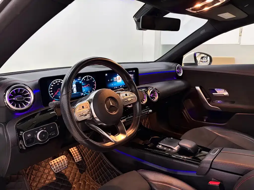 Mercedes-Benz CLA (Import) — фото 9