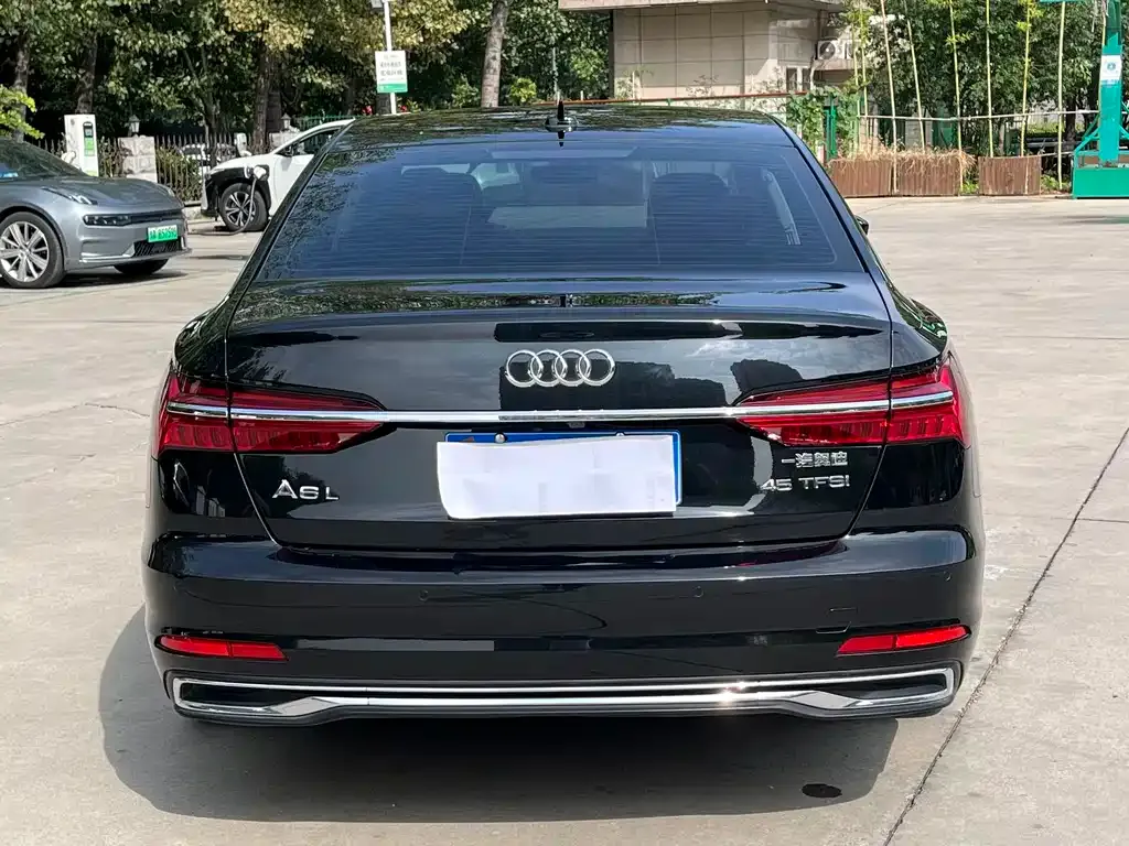 Audi A6L — фото 4