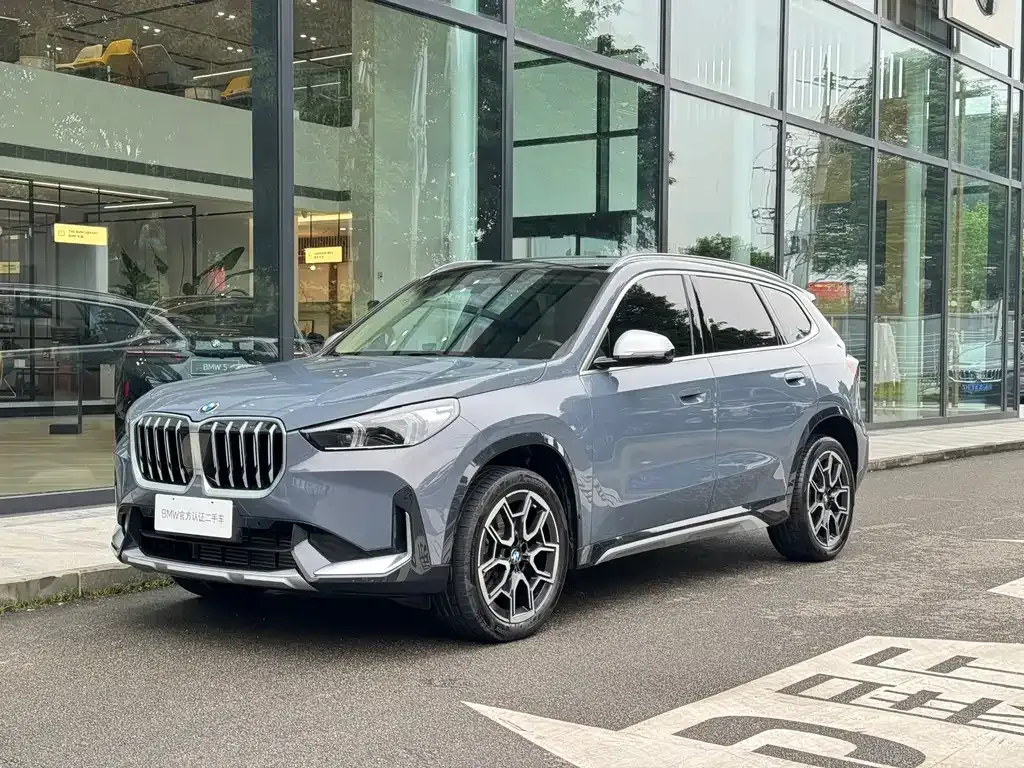 BMW X1 — фото 1