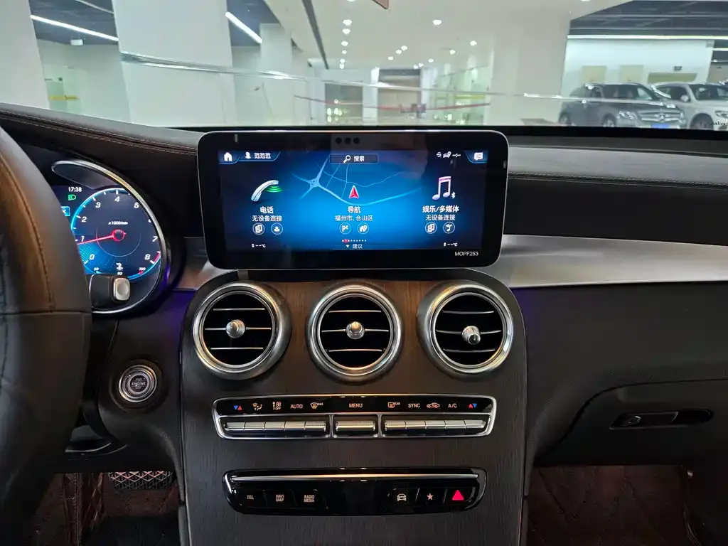 Mercedes-Benz GLC Coupe — фото 2