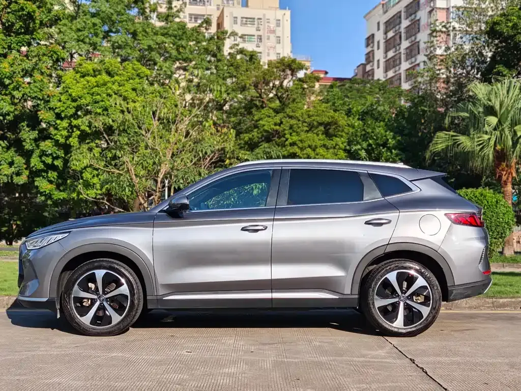 BYD PLUS New Energy — фото 9