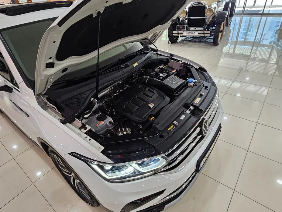 Volkswagen Tiguan — фото 7