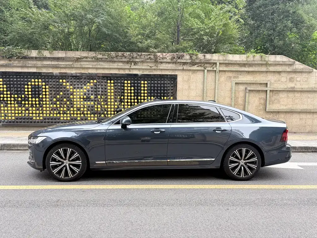 Volvo S90 — фото 4