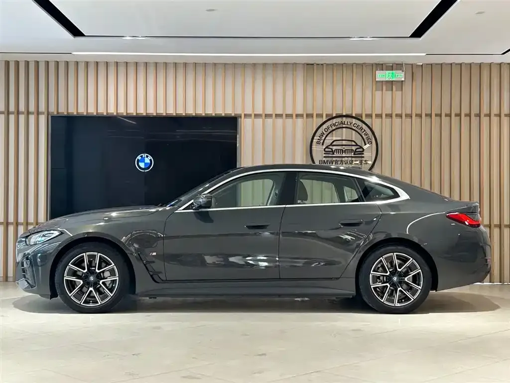 BMW i4 — фото 5