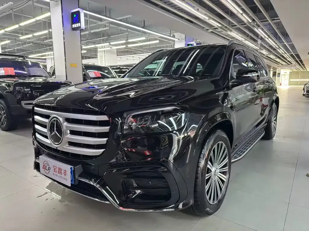 Mercedes-Benz GLS — фото 1