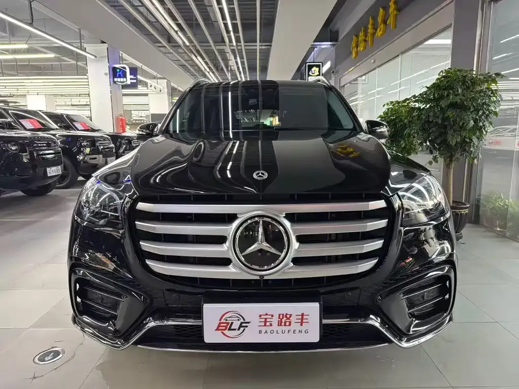 Mercedes-Benz GLS — фото 5