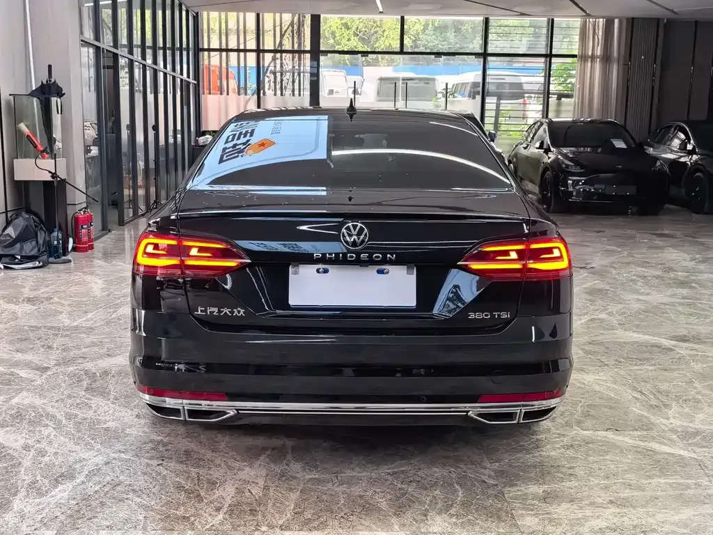 Volkswagen Phideon — фото 2