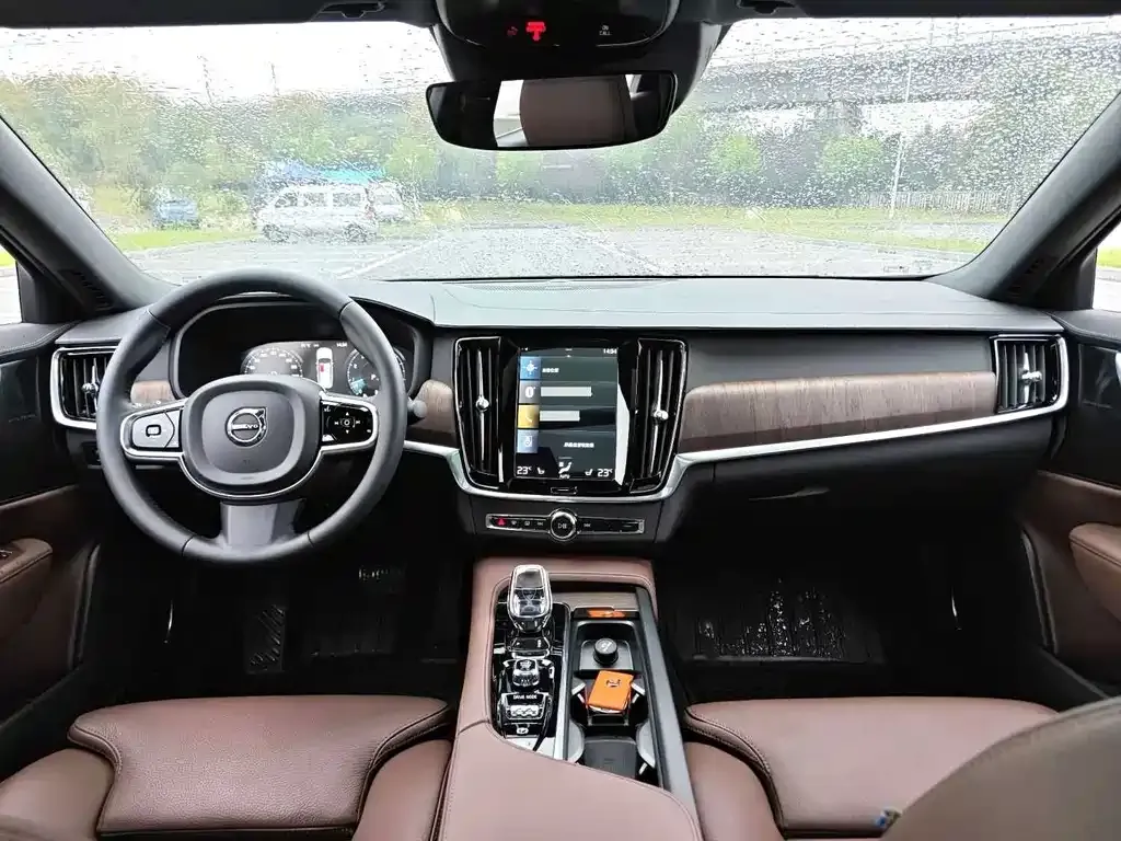 Volvo S90 — фото 2