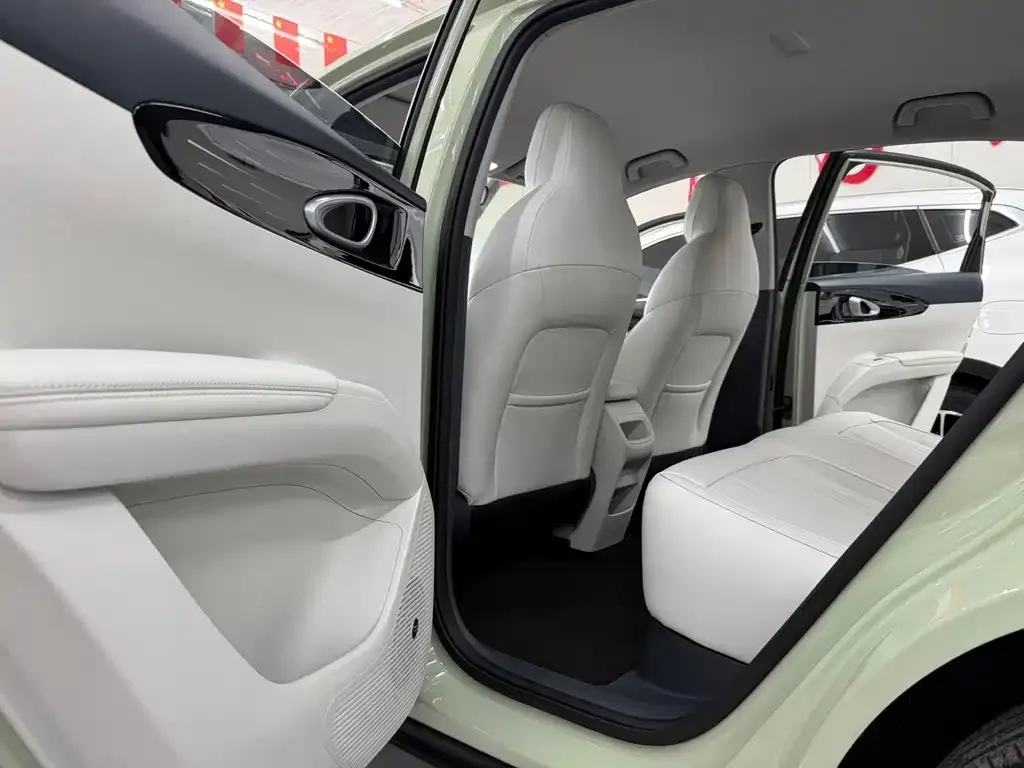 Geely Starburst — фото 9