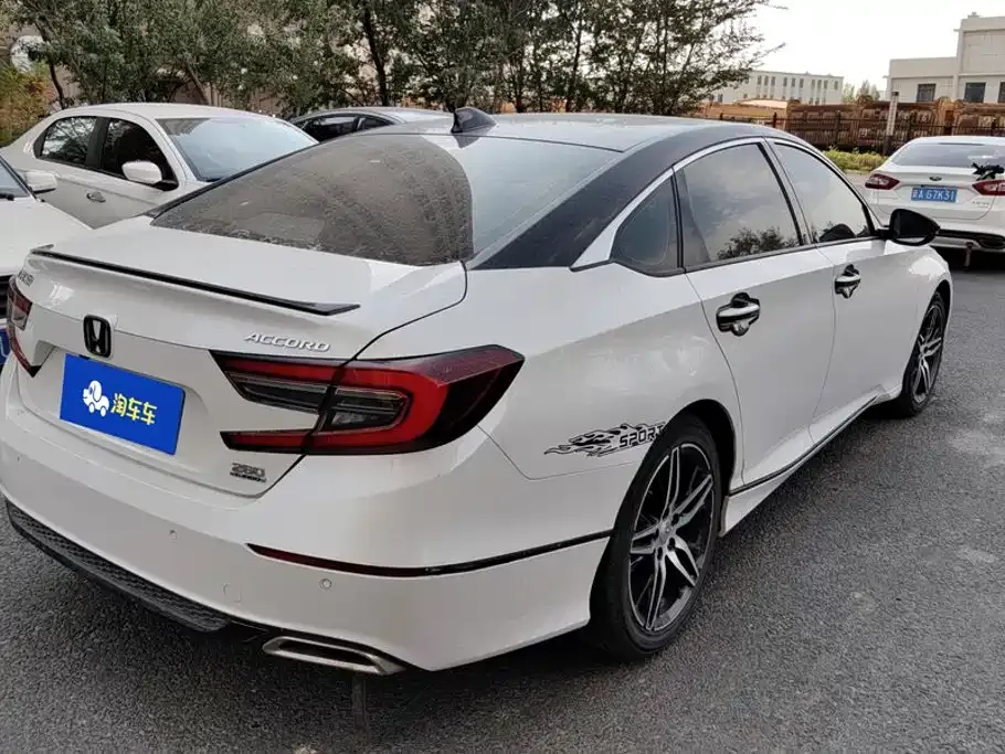 Honda Accord — фото 3
