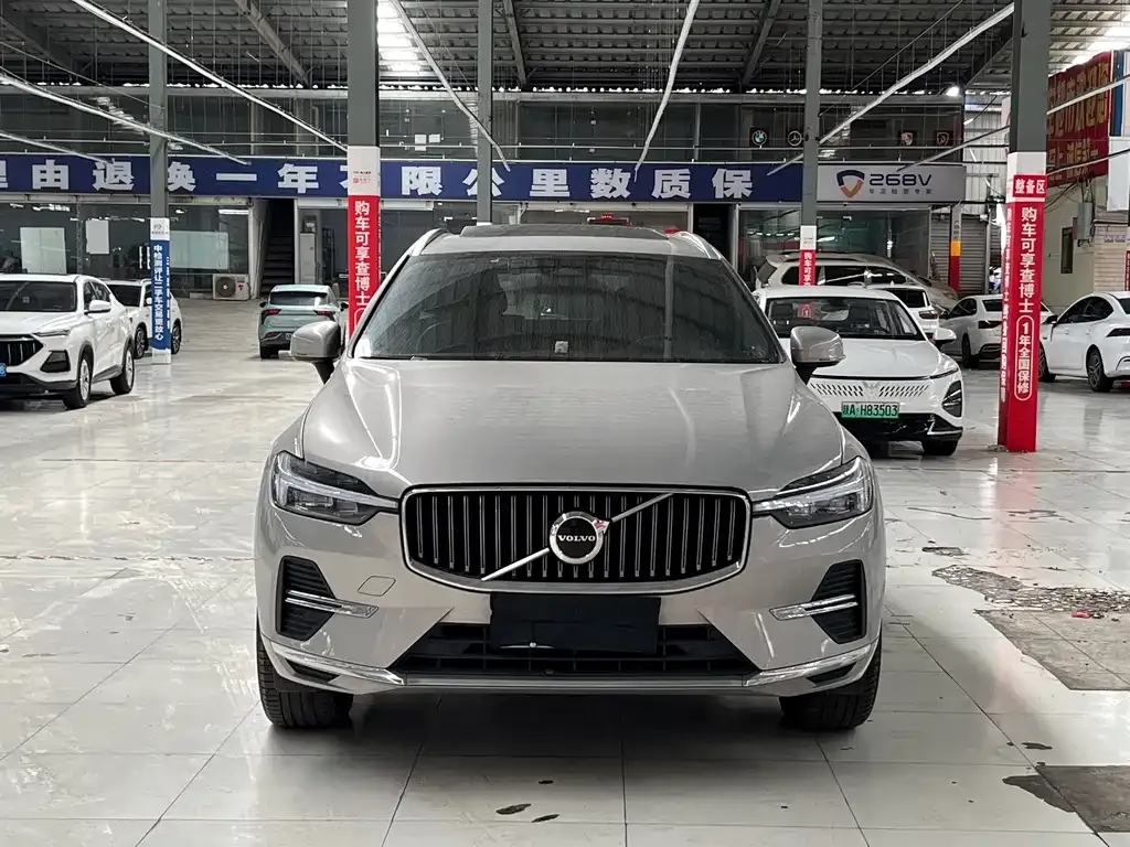 Volvo XC60 — фото 6