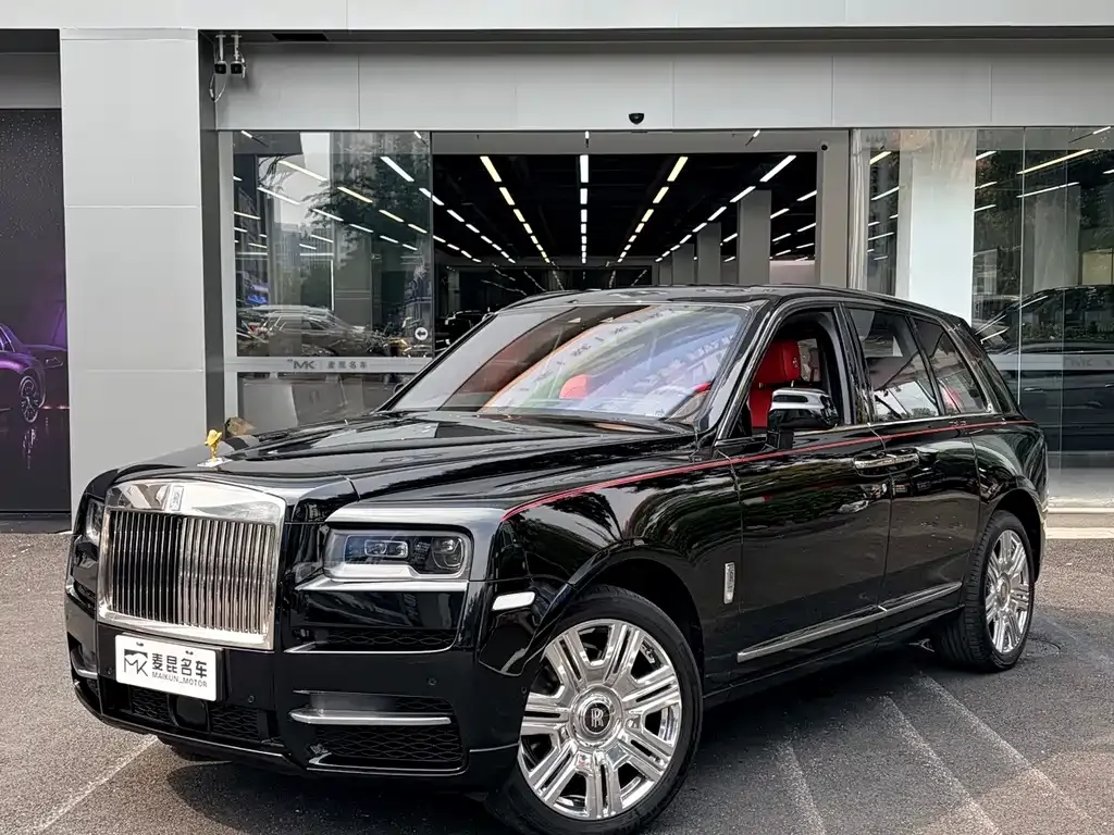 Rolls-Royce Cullinan — фото 1