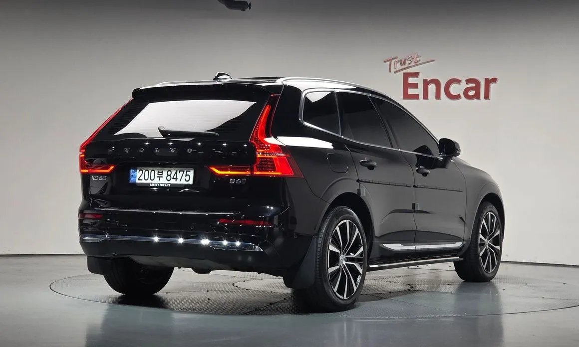Volvo XC60 — фото 3