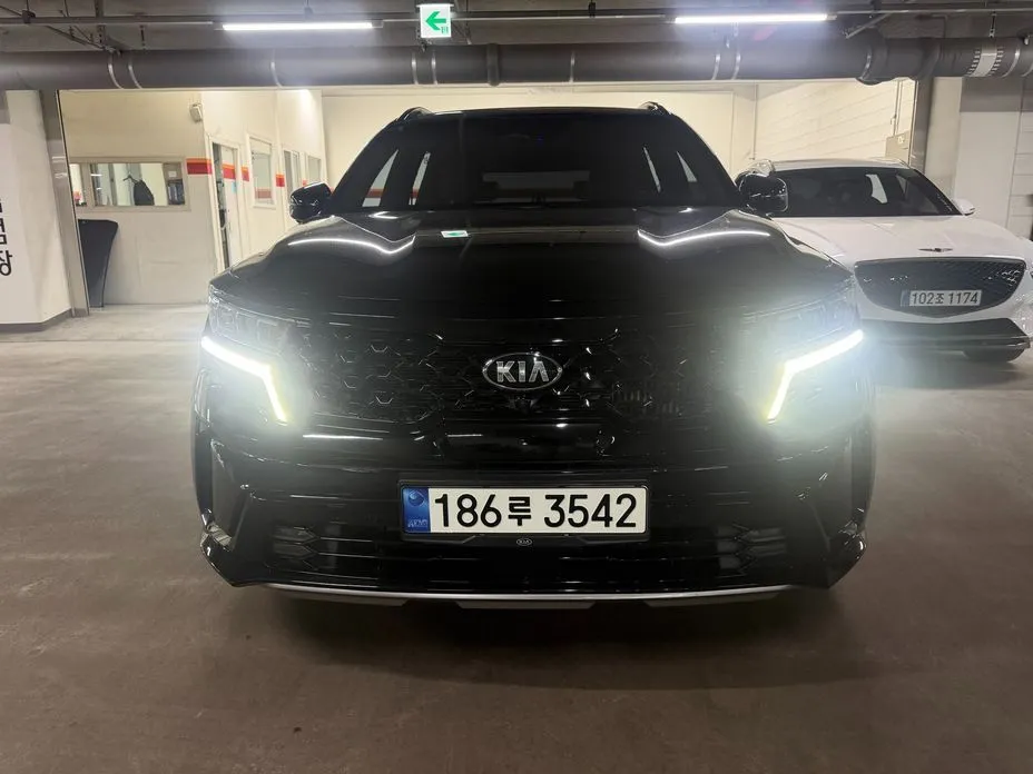 Kia Sorento — фото 1