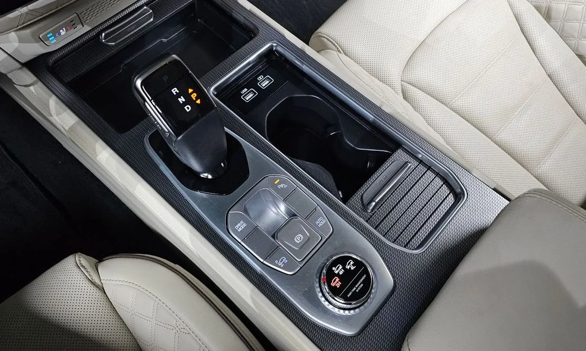 KG Mobility (Ssangyong) Rexton — фото 6