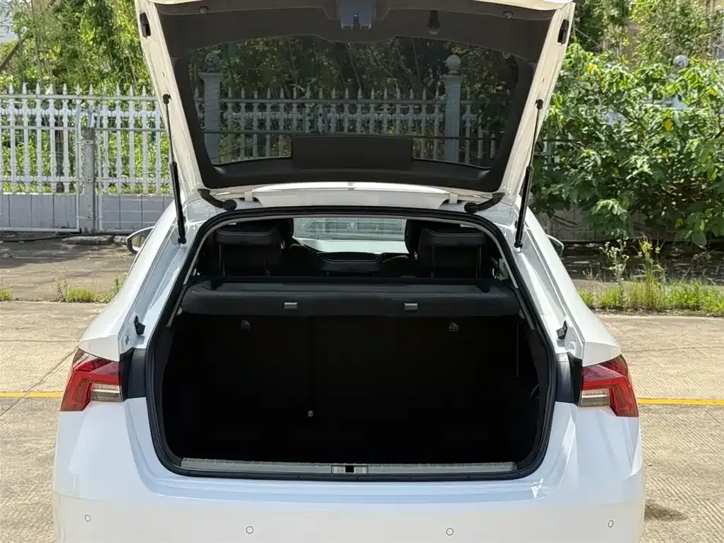 Skoda Octavia — фото 6