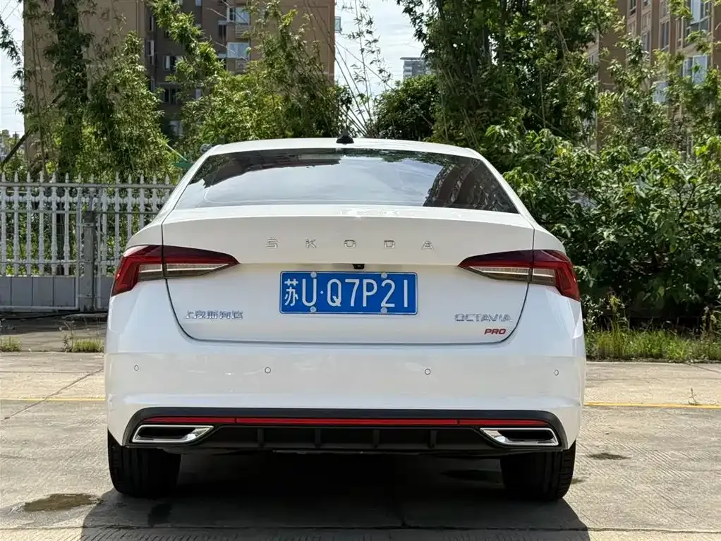 Skoda Octavia — фото 9