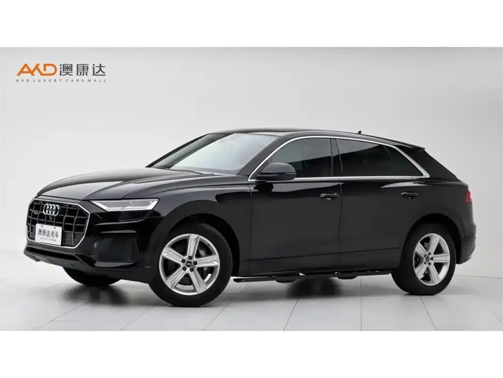 Audi Q8 — фото 1