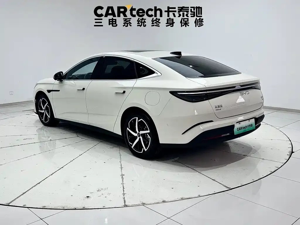 BYD Seal 07 DM-i — фото 7
