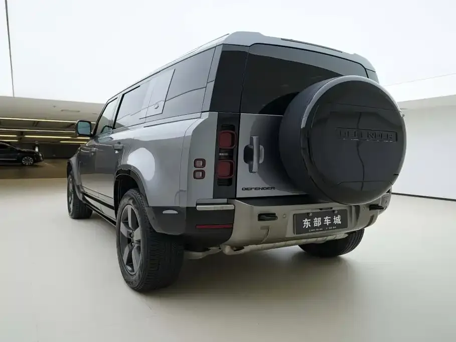 Land Rover Defender — фото 5