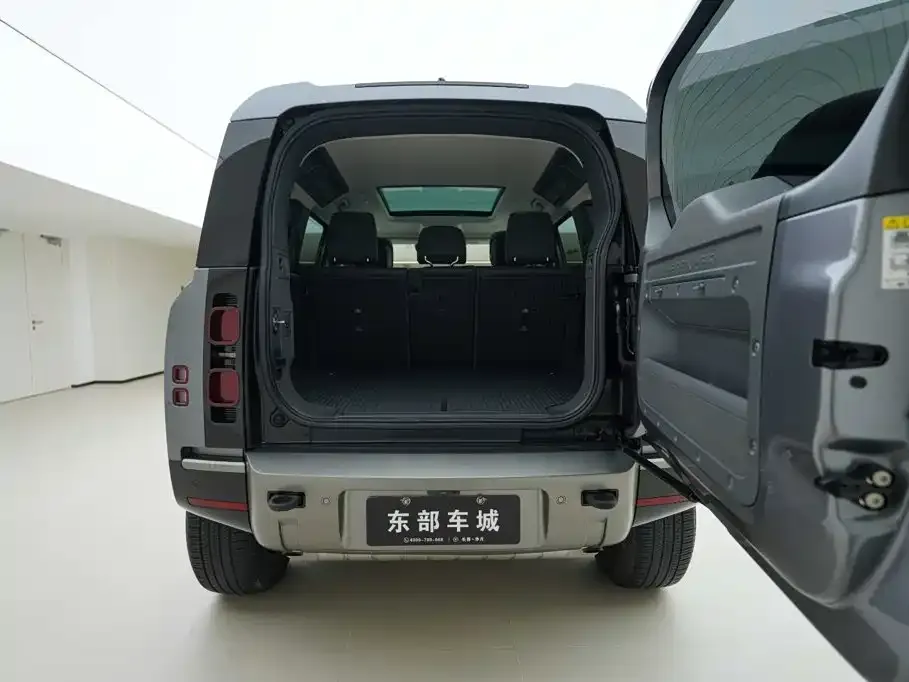 Land Rover Defender — фото 7