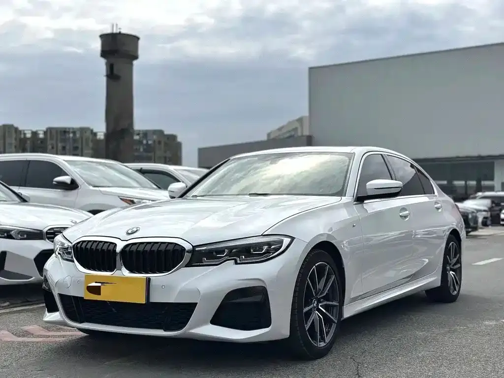 BMW 3 Series — фото 1