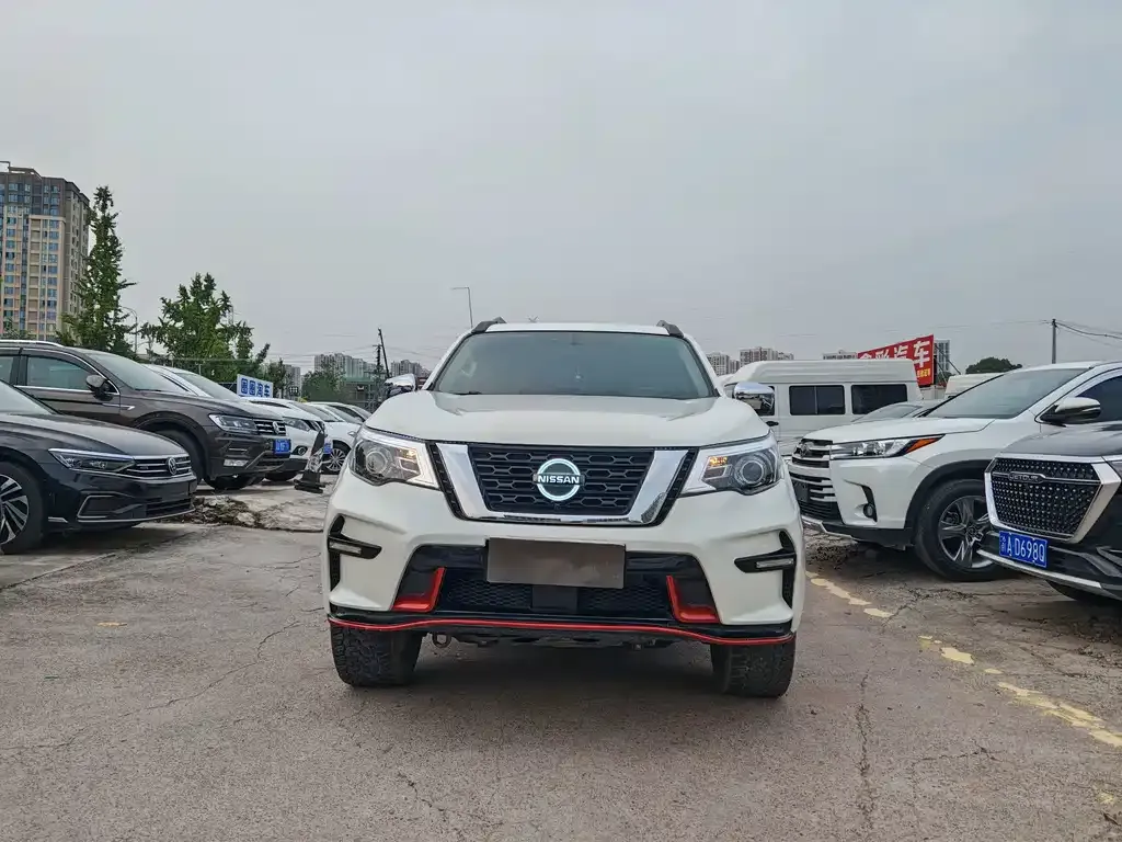 Nissan Terra — фото 6