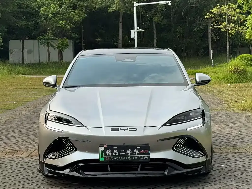 BYD Seal — фото 2