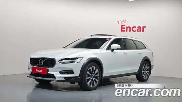 Volvo V90 — фото 1