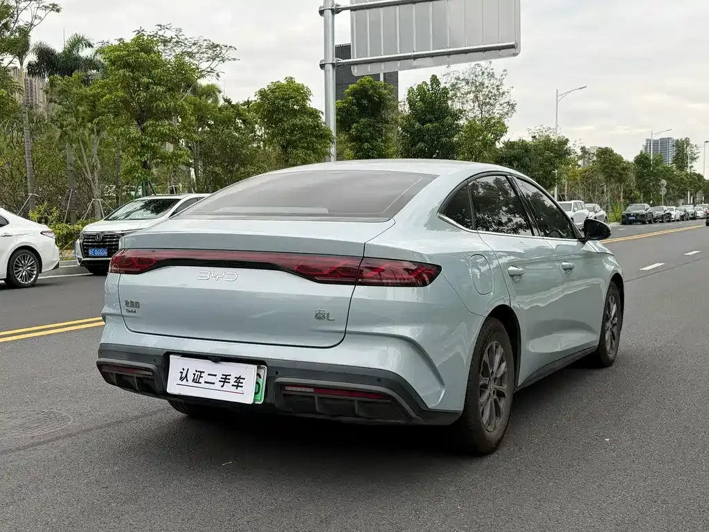 BYD Qin L — фото 8