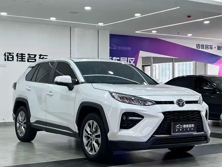 Toyota Wildlander — фото 9