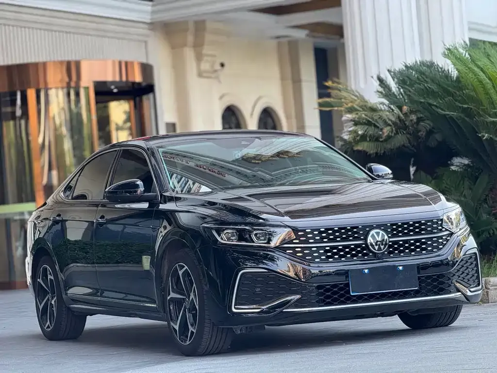 Volkswagen Passat — фото 4