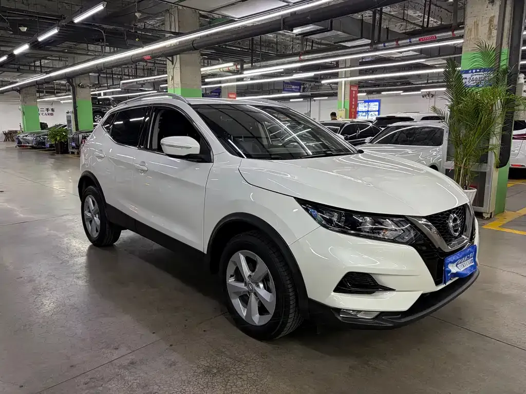 Nissan Qashqai — фото 9