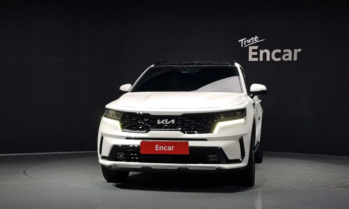 Kia Sorento — фото 9