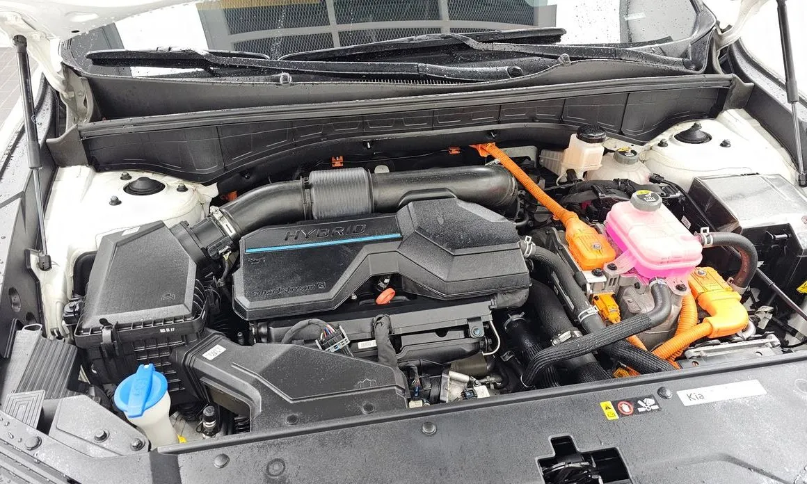 Kia Sorento — фото 8