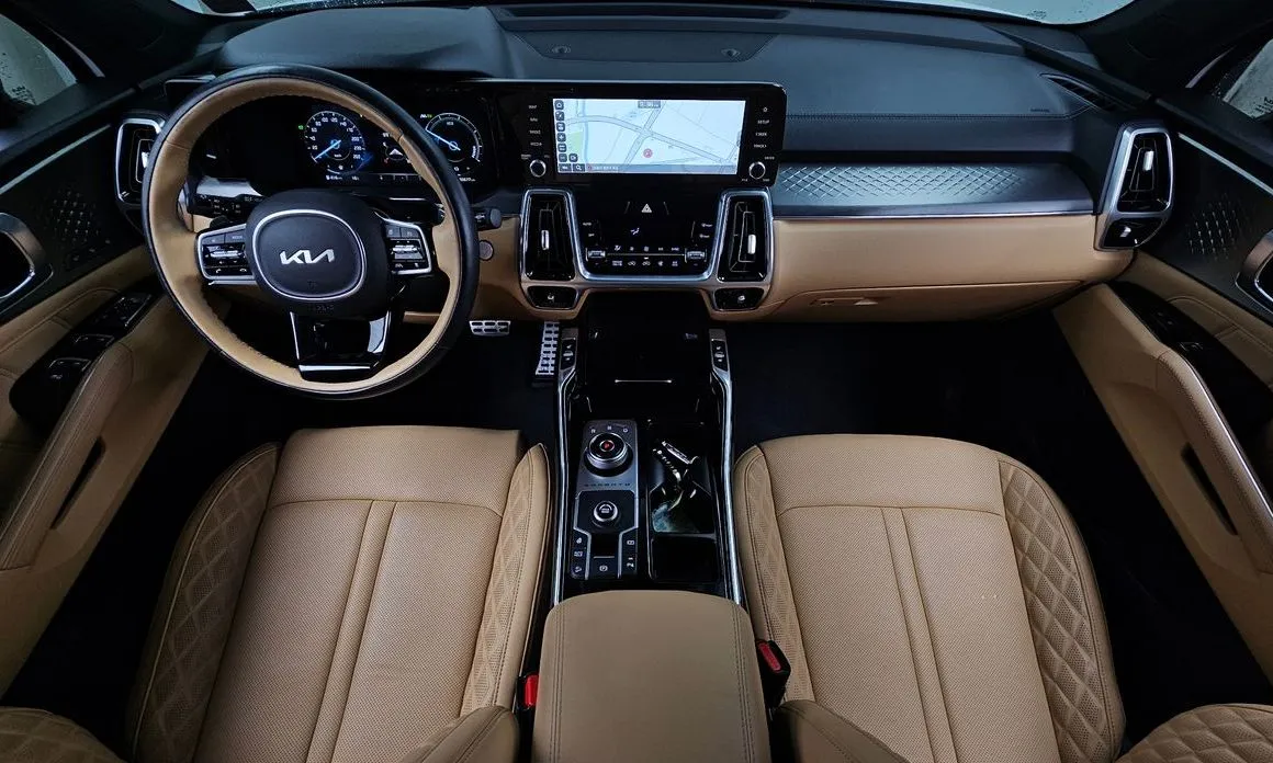 Kia Sorento — фото 6