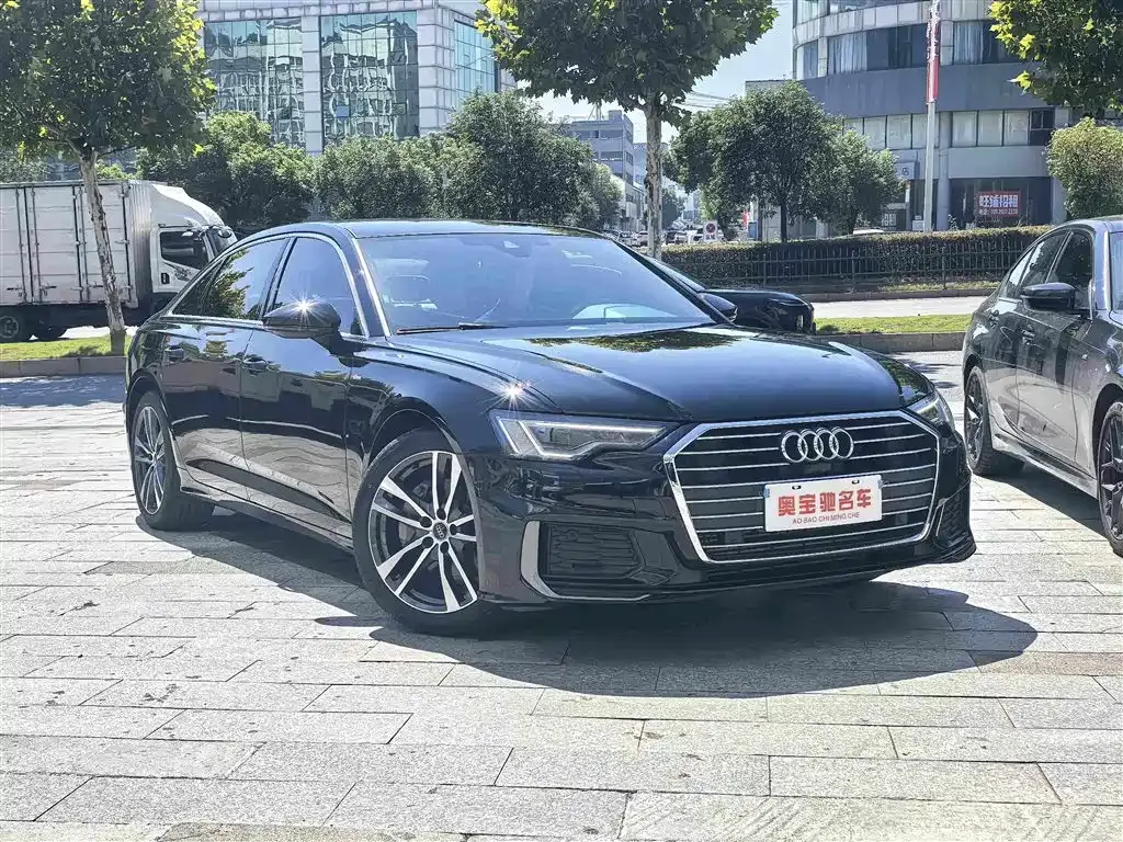 Audi A6L — фото 10