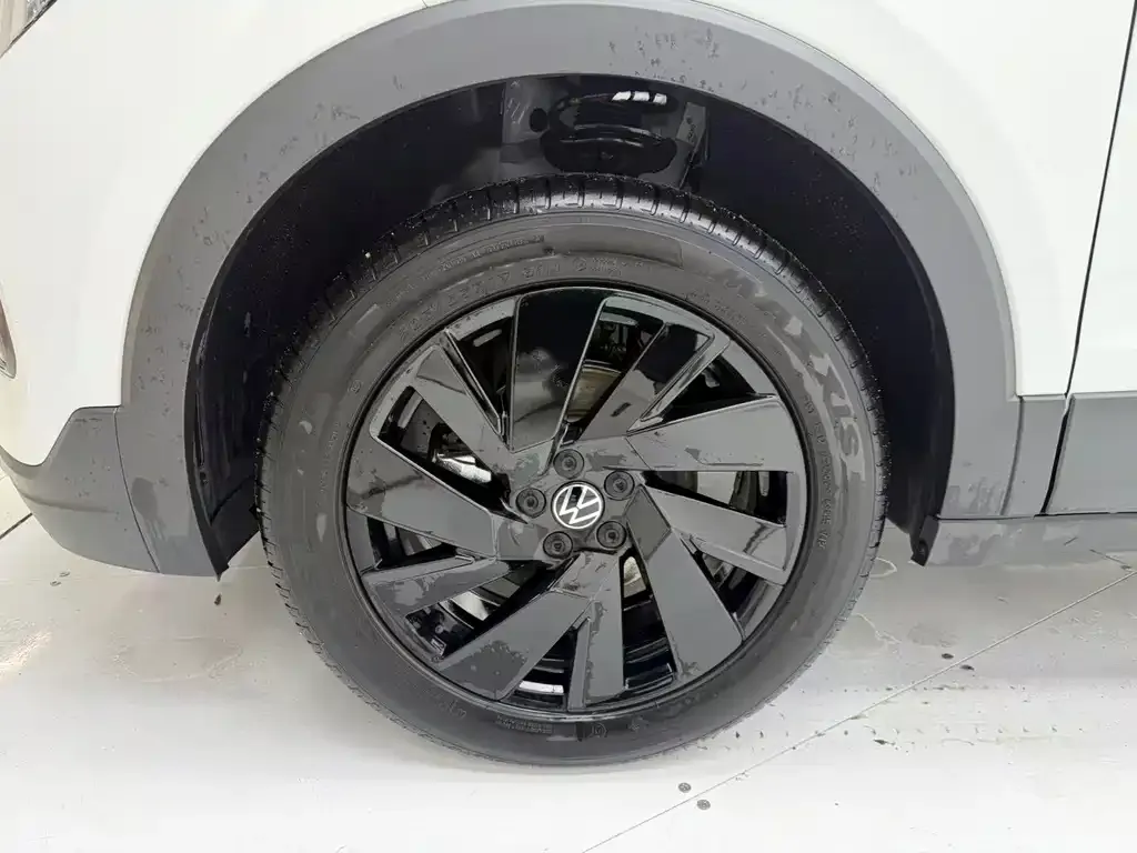 Volkswagen Tharu — фото 4