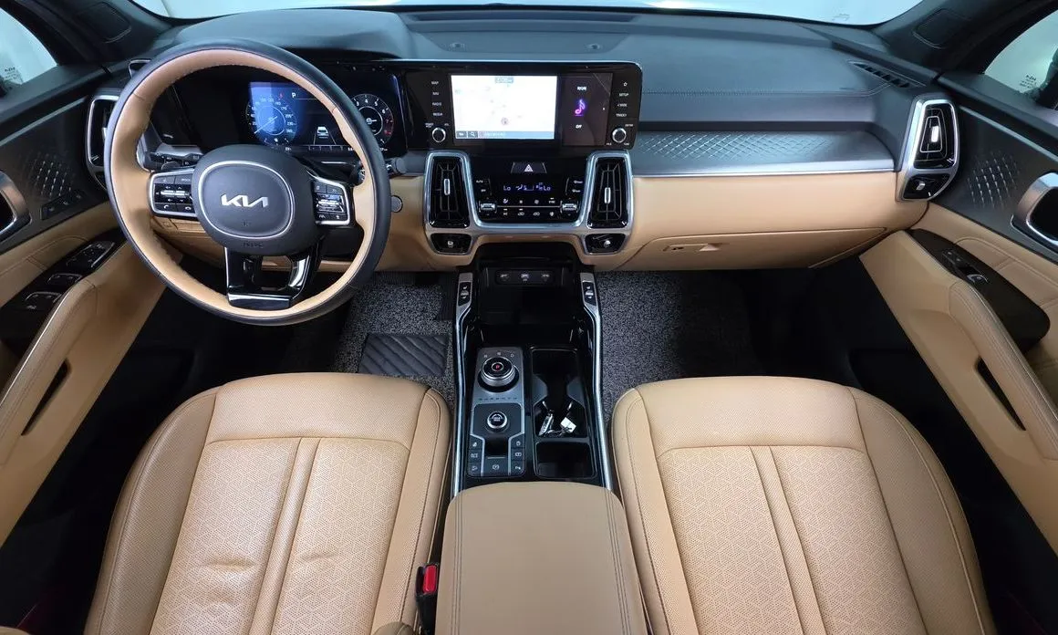 Kia Sorento — фото 10