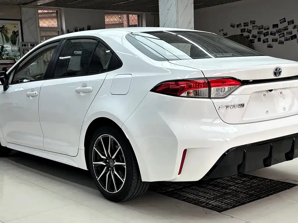 Toyota Levin — фото 5