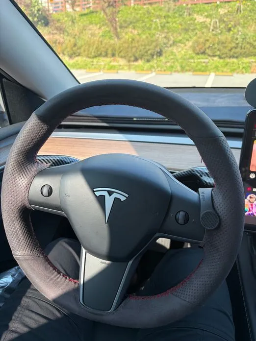 Tesla Model Y — фото 3