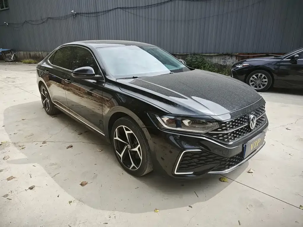 Volkswagen Passat — фото 7