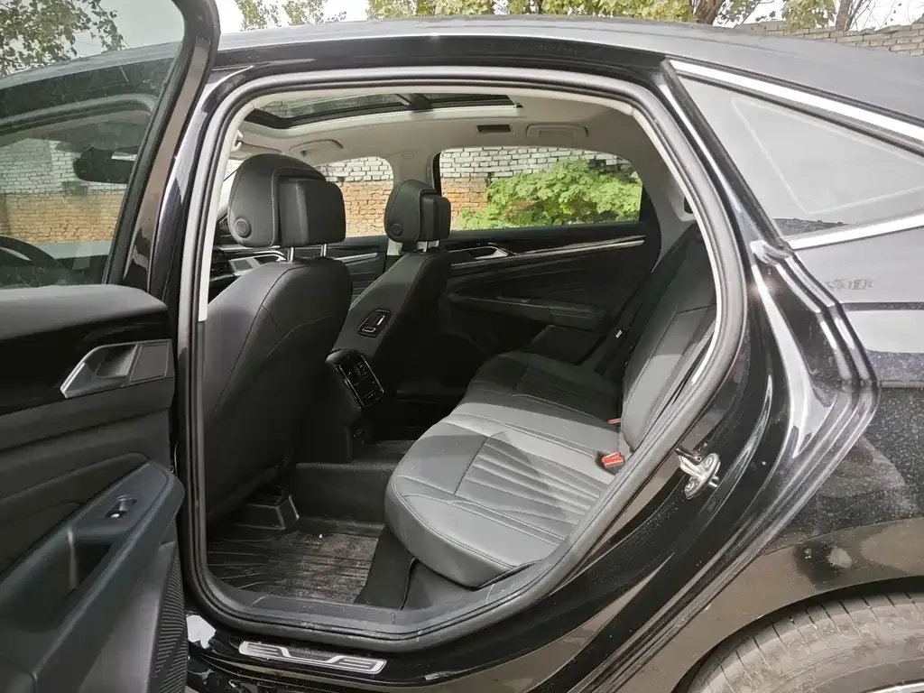 Volkswagen Passat — фото 3