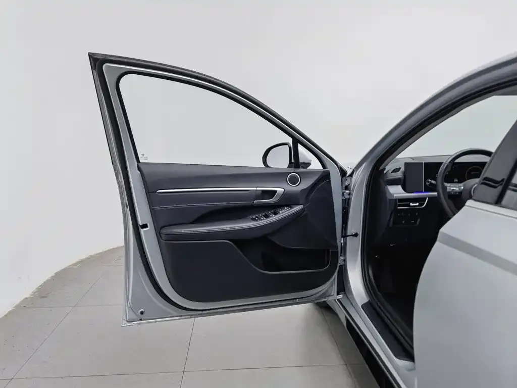 Hyundai Sonata — фото 4