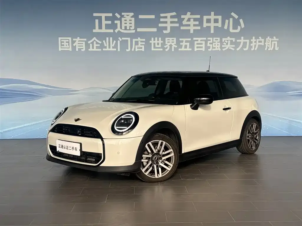 MINI Cooper (3-door) — фото 1