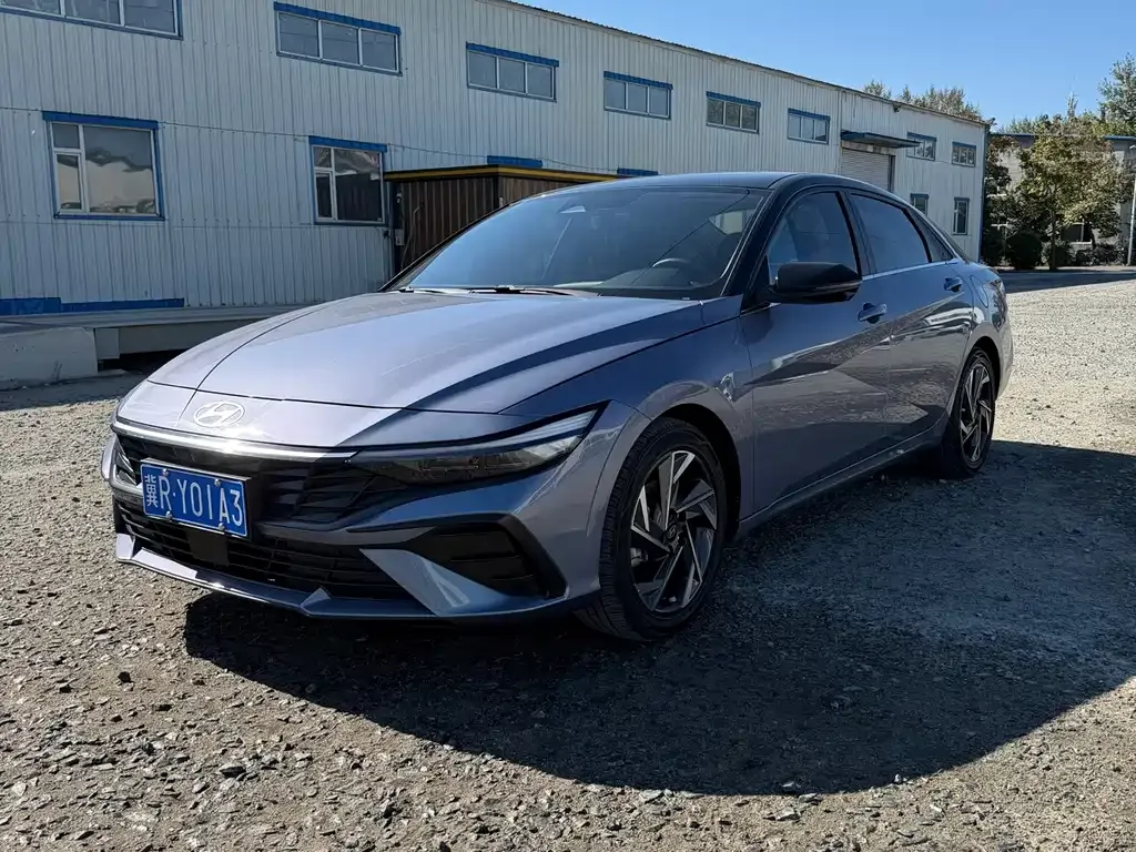 Hyundai Elantra — фото 4