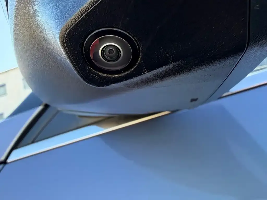 Hyundai Elantra — фото 2